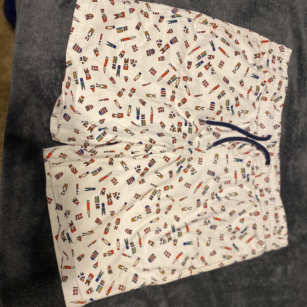 Shorts with a cool design. A mixture of shapes
